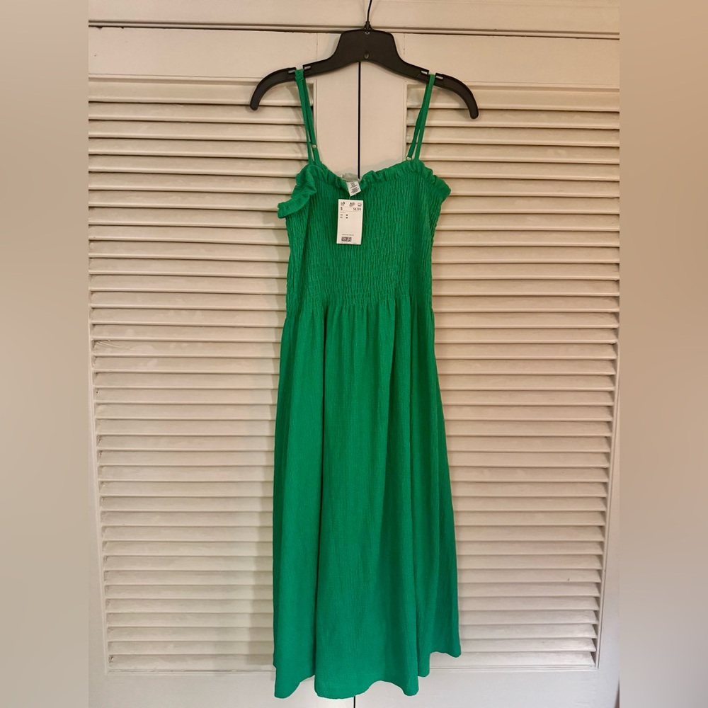 NWT H&M WORLD’S HAPPIEST GREEN SUNDRESS WITH RUCHED TOP SIZE MEDIUM